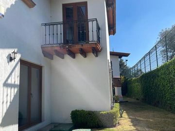 RENTA DE CASA EN FRACCIONAMIENTO CLUB DE GOLF LOS ENCINOS EN LERMA