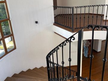 RENTA DE CASA EN FRACCIONAMIENTO CLUB DE GOLF LOS ENCINOS EN LERMA