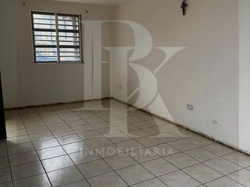 CASA EN FRACC.CANTIZALES EN APODACA,N.L.