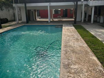 LINDA QUINTA EN JARDINES DE LA SILLA