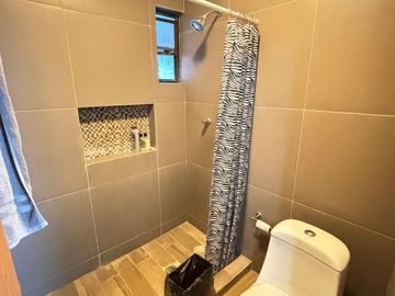 DEPARTAMENTO EN VENTA COLINAS SAN JERONIMO MONTERREY