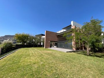 Casa en Venta  Club de Golf Tres Marías