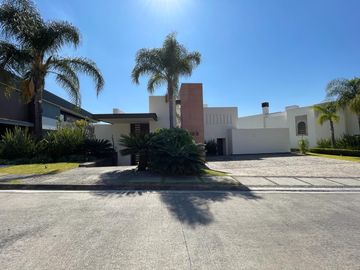 Casa en Venta  Club de Golf Tres Marías