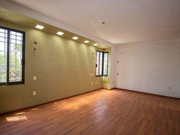 CASA EN VENTA TLALTENANGO