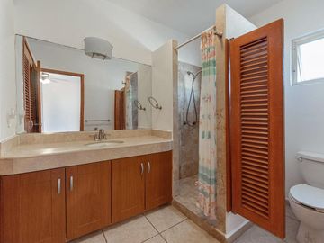 Casa en Venta en Fraccionamiento Villa Esmeralda Jarretaderas, Nuevo Vallarta.