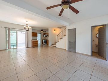 Casa en Venta en Fraccionamiento Villa Esmeralda Jarretaderas, Nuevo Vallarta.