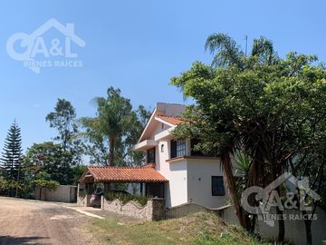 Residencia en Venta ubicada en Fraccionamiento Residencial Campestre El Telefre