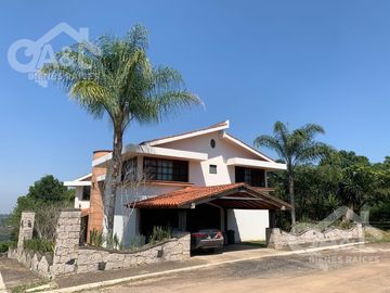 Residencia en Venta ubicada en Fraccionamiento Residencial Campestre El Telefre