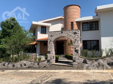 Residencia en Venta ubicada en Fraccionamiento Residencial Campestre El Telefre