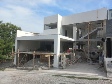Casa en Fraccionamiento Burgos Bugambilias
