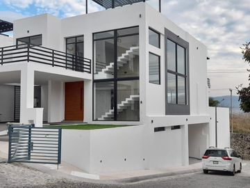 Casa en Fraccionamiento Burgos Bugambilias