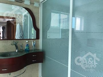 Casa en venta un piso con Alberca Cancha de Tenis  Fraccionamiento Residencial Coapexpan