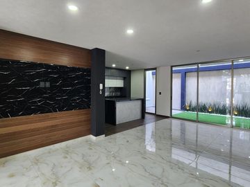 Casa en Venta Vistas Altozano Fraccionamiento Privado