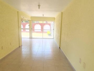 Excelente casa en fraccionamiento cerrado en Tecámac a 5 min del aeropuerto.