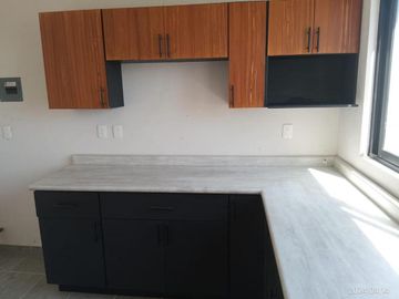 PRECIOSA CASA POR ESTRENAR EN LA TORTUGA, TEQUISQUIAPAN, QUERÉTARO. SUP. 285 m2