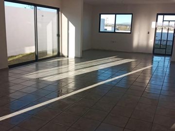 PRECIOSA CASA POR ESTRENAR EN LA TORTUGA, TEQUISQUIAPAN, QUERÉTARO. SUP. 285 m2