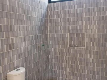 PRECIOSA CASA POR ESTRENAR EN LA TORTUGA, TEQUISQUIAPAN, QUERÉTARO. SUP. 285 m2
