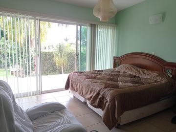 Casa en venta en condominio Zona Dorada de Cuernavaca