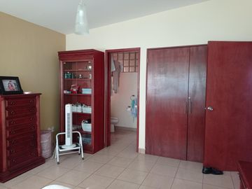 Casa en venta en condominio Zona Dorada de Cuernavaca