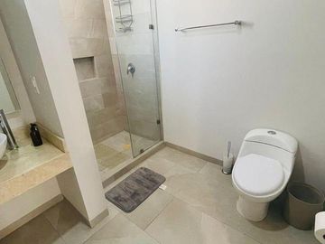 Casa en Venta LOMAS PUNTA DEL ESTE recamara en planta baja