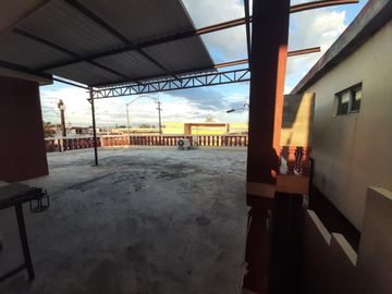 CASA VENTA CON LOCALES COMERCIALES LAS PUENTES SAN NICOLAS
