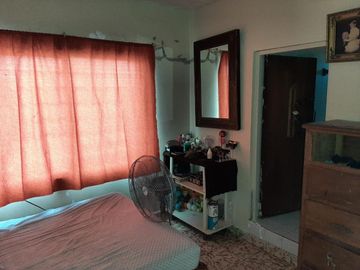 CASA VENTA CON LOCALES COMERCIALES LAS PUENTES SAN NICOLAS