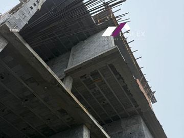 Casa en VENTA de 1,081 M2- Fraccionamiento SIERRA ALTA en CARRETERA NACIONAL en MONTERREY, 4 Niveles