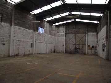 BODEGA CON OFICINAS A 10 MINUTOS DE CIUDAD SAHAGUN, TLANALAPA HIDALGO