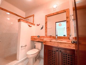 Penthouse de 1 recámara con rooftop privado y jacuzzi en venta Playa del Carmen