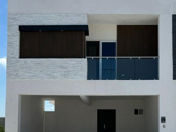 Casa en Venta en Villa Toledo, Apodaca Nuevo León