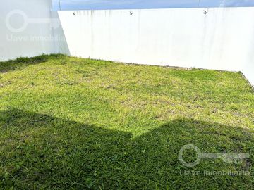 Casa nueva en venta ubicada en Boulevard las Barillas,  Col. Lomas de Barillas, Coatzacoalcos, Veracruz.