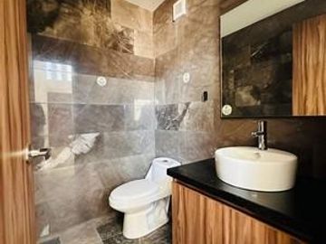 Casa en condominio en   Venta  parque Real Cuautlancingo puebla