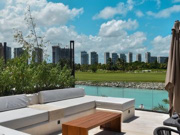 Departamentos en la Vela Puerto Cancun en venta y preventa