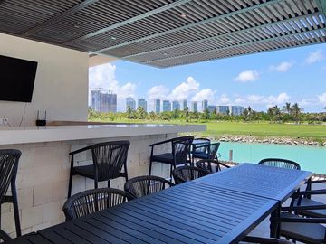 Departamentos en la Vela Puerto Cancun en venta y preventa