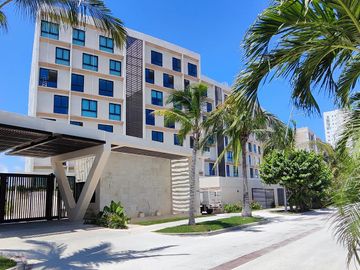 Departamentos en la Vela Puerto Cancun en venta y preventa