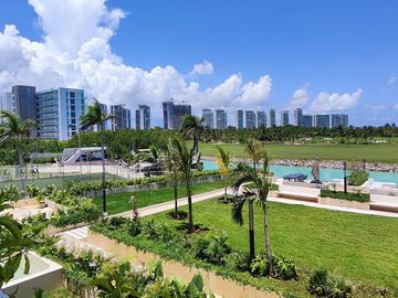 Departamentos en la Vela Puerto Cancun en venta y preventa