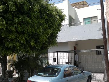 Casa en Tolov 4866 , Mirador del Sol, Zapopan, Jalisco, Mexico cp 45054