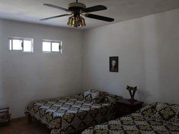 CASA CON CANCHA DE TENIS EN VENTA TEQUES