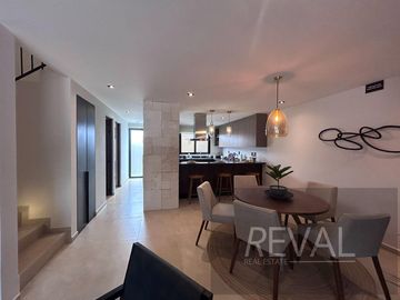 Casa a estrenar en Venta en Campanario Norte