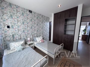 Casa a estrenar en Venta en Campanario Norte