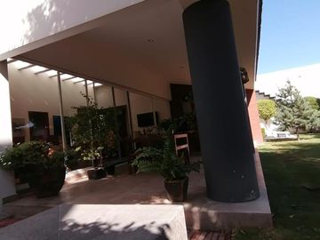Casa de un solo Nivel de Diseño en Venta Fraccionamiento Atras de Plaza San Diego