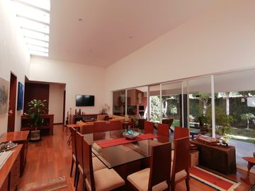 Casa de un solo Nivel de Diseño en Venta Fraccionamiento Atras de Plaza San Diego