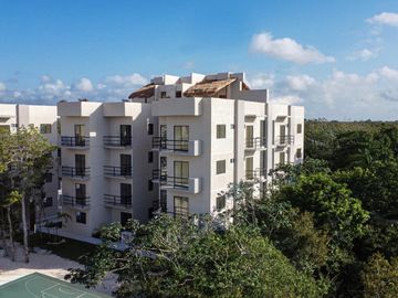 Departamento en venta en Puerto Morelos de 2 habitaciones a 10 minutos de la playa