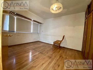 Casa muy funcional en buen estado, en venta, cerca de Pilares y Doctor Vertiz