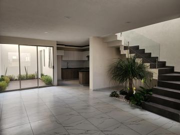 Casa en Venta Cañadas del Bosque Tres Marías