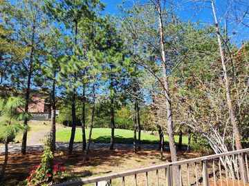 Casa en  Venta en Club de Golf Altozano colinda con Campo de Golf