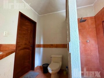 Venta de casa con departamento independiente cerca del Malecón de la Ciudad de Campeche.
