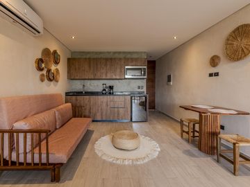 Penthouse con Jacuzzi en venta entrega inmediata Tulum