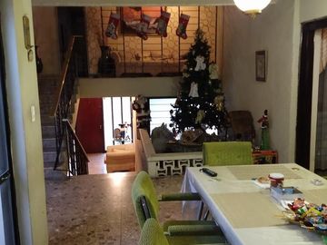 CASA EN VENTA -Fracc. Gonzalitos en Monterrey por Ave. Fleteros