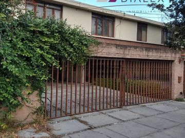 CASA EN VENTA -Fracc. Gonzalitos en Monterrey por Ave. Fleteros